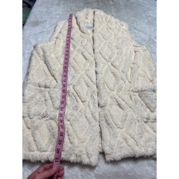 Koolaburra by UGG cream colored faux fur vest women size XL - Picture 3 of 6